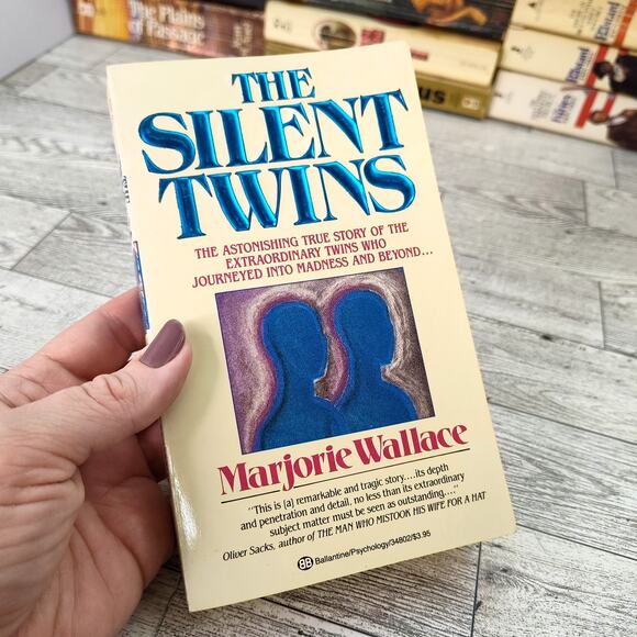 THE‎ SILENT TWINS Marjorie Wallace True Story 1987 1st Ballantine Ed Paperback - Picture 1 of 12